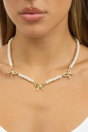Gold Bow Detail Pearl Necklace