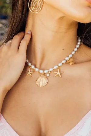 Gold Shell Pendents Necklace