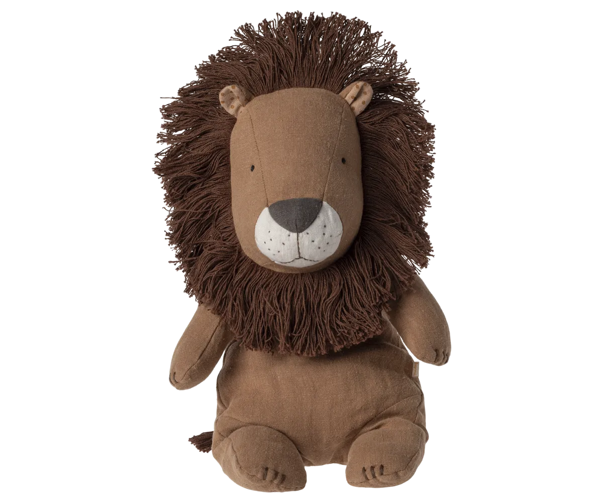 Safari friends, Lion, Medium